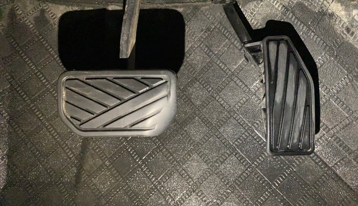 2018 Maruti Dzire ZXI PLUS AMT, Petrol, Automatic, 57,948 km, Pedals