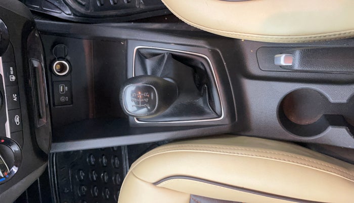 2018 Hyundai Elite i20 SPORTZ 1.2, Petrol, Manual, 57,894 km, Gear Lever