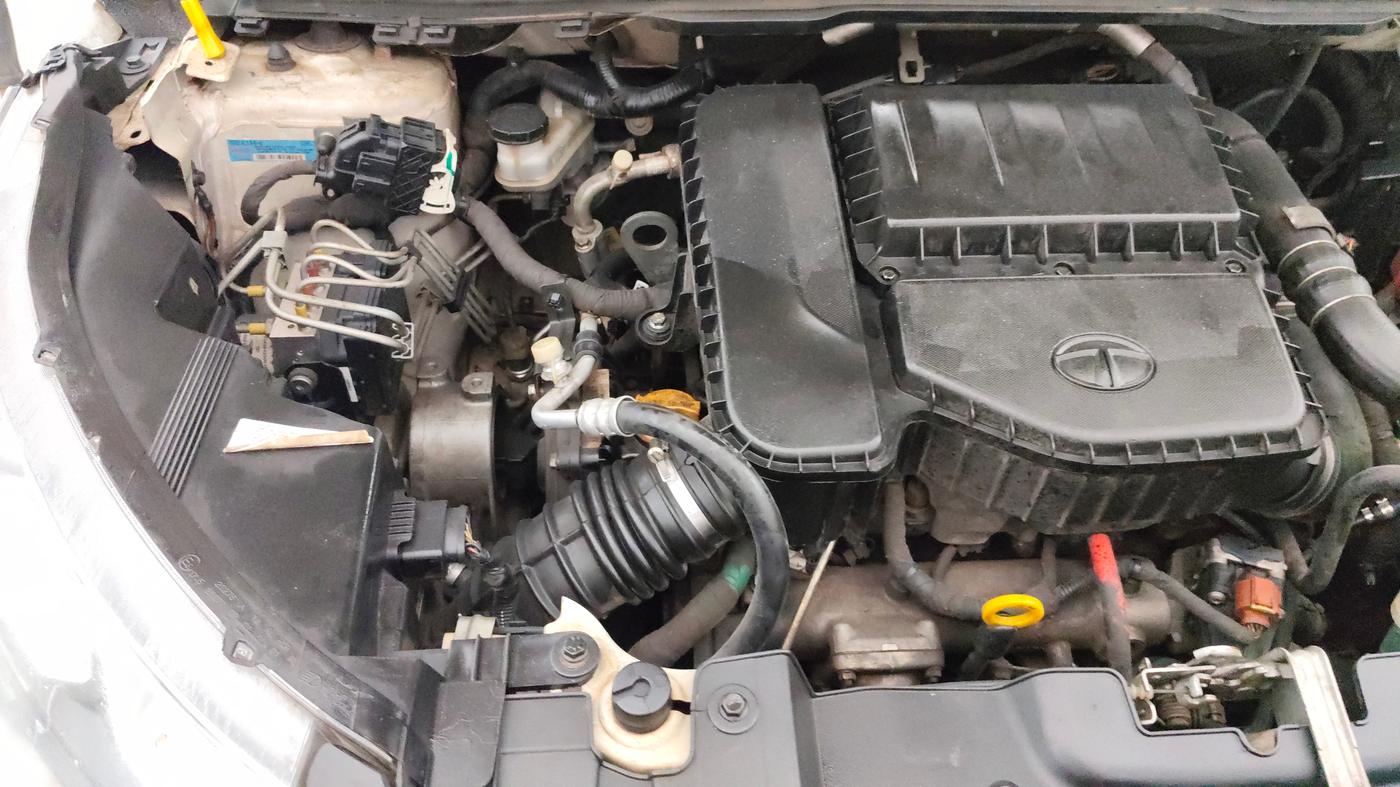 2021 Tata NEXON XZA PLUS DIESEL, Diesel, Automatic, 93,934 km, Engine View - Right