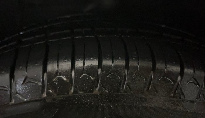 2014 Hyundai Xcent S 1.2, Petrol, Manual, 65,939 km, Left Front Tyre Tread