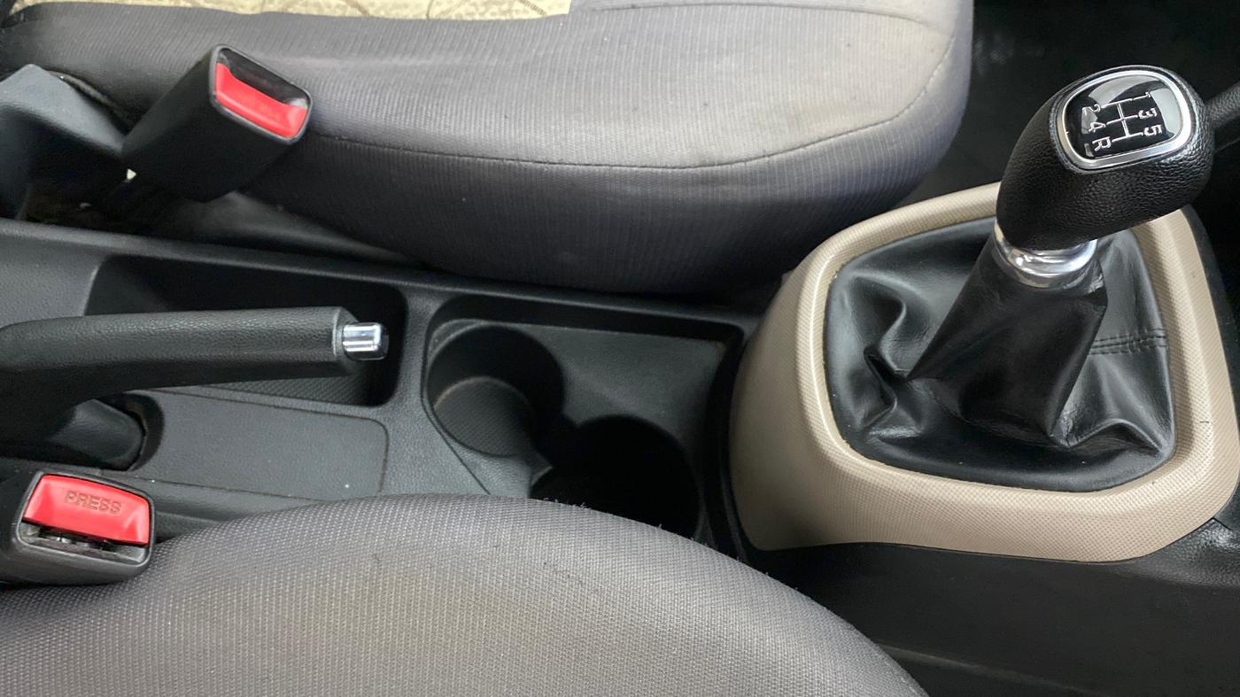 2015 Hyundai Grand i10 SPORTZ 1.2 KAPPA VTVT, Petrol, Manual, 71,928 km, Gear Lever