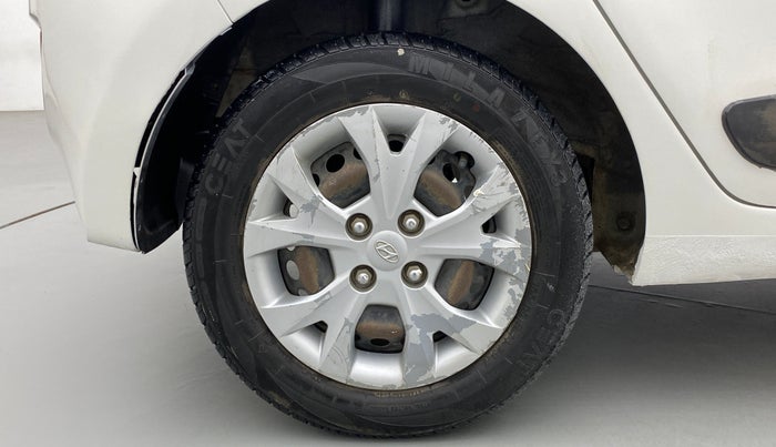2015 Hyundai Grand i10 SPORTZ 1.2 KAPPA VTVT, Petrol, Manual, 71,928 km, Right Rear Wheel