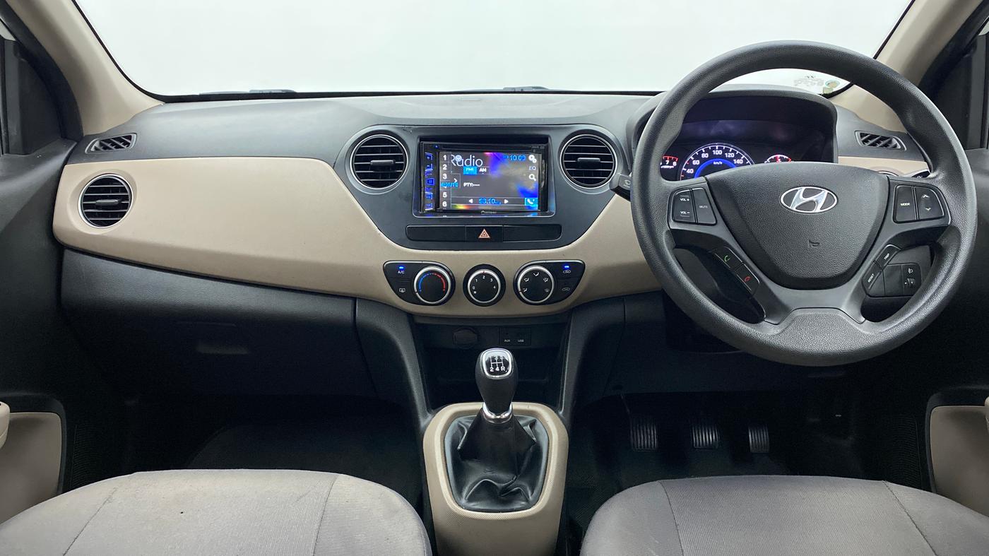 2015 Hyundai Grand i10 SPORTZ 1.2 KAPPA VTVT, Petrol, Manual, 71,928 km, Dashboard