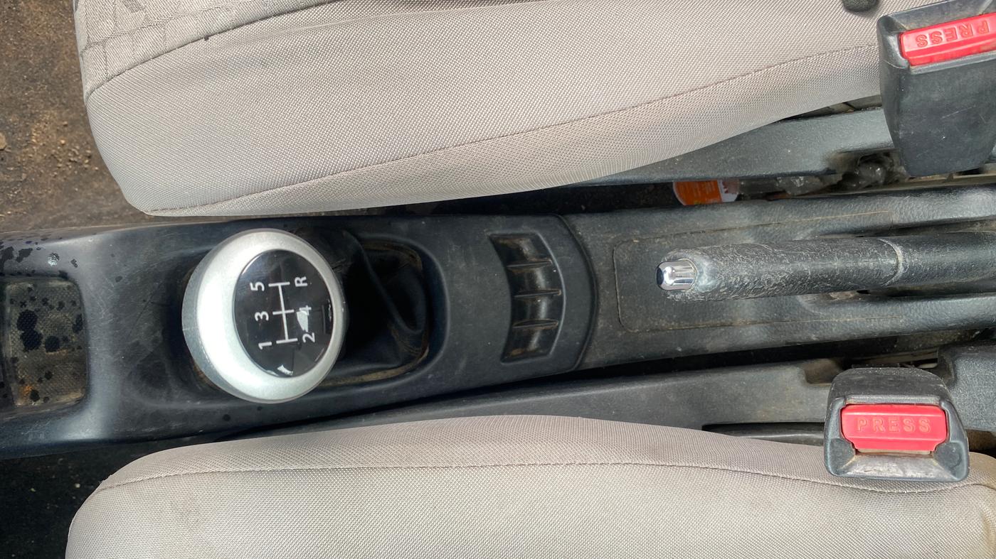 2015 Maruti Wagon R 1.0 VXI, Petrol, Manual, 89,196 km, Gear Lever