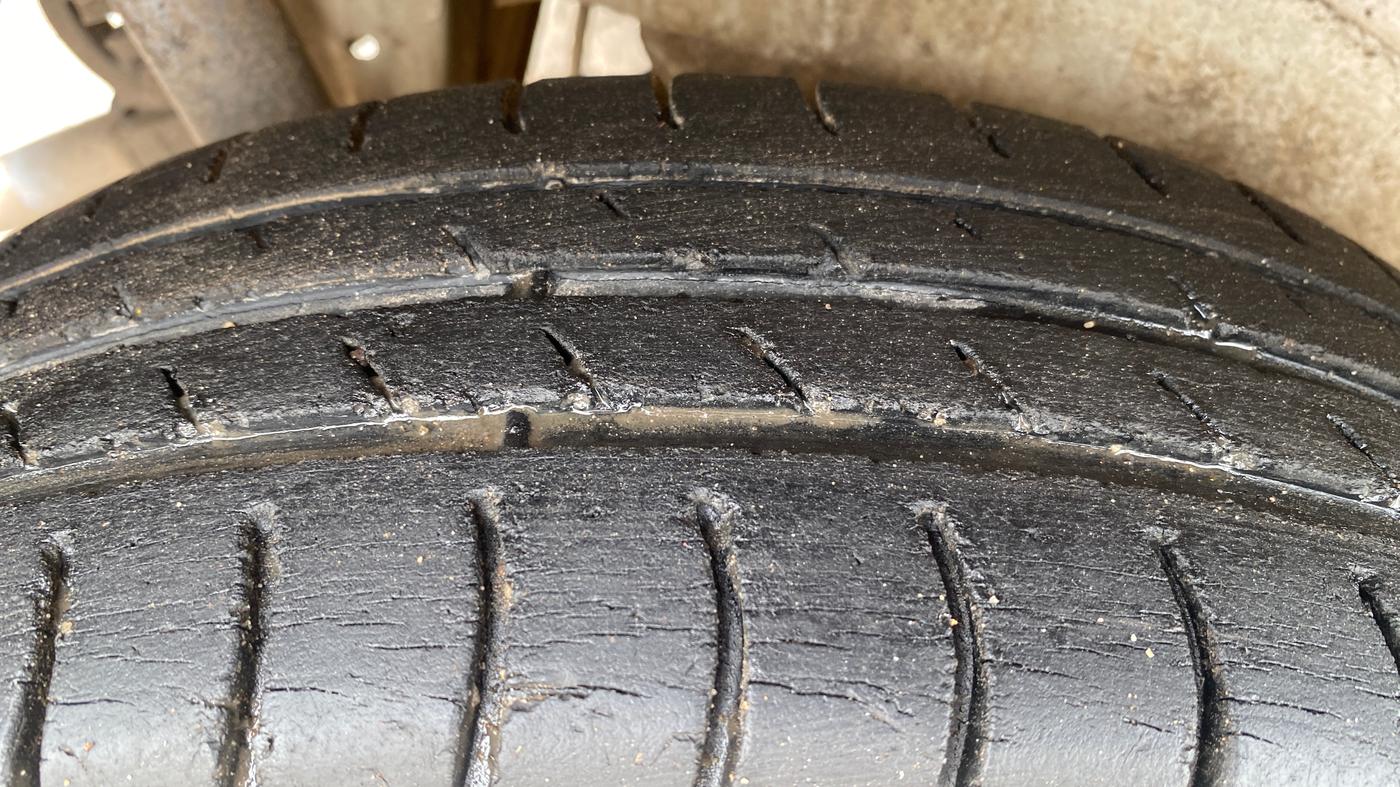 2015 Maruti Wagon R 1.0 VXI, Petrol, Manual, 89,196 km, Right Rear Tyre Tread