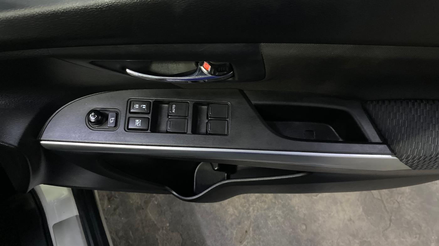 2021 Maruti S Cross ZETA AT 1.5, Petrol, Automatic, 44,521 km, Driver Side Door Panels Control