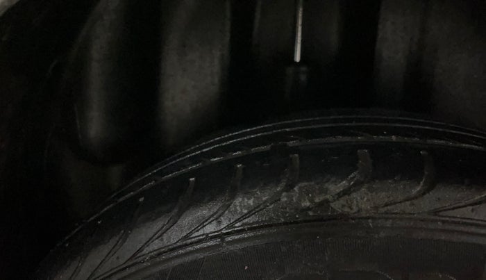 2015 Volkswagen Polo TRENDLINE 1.2L PETROL, Petrol, Manual, 44,879 km, Right Rear Tyre Tread