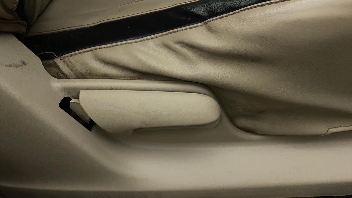 2012 Maruti Swift Dzire VXI, Petrol, Manual, 79,249 km, Driver Side Adjustment Panel