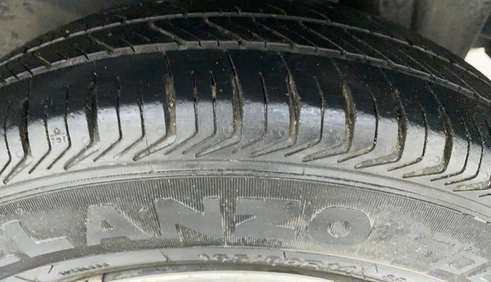 2012 Maruti Swift Dzire VXI, Petrol, Manual, 79,249 km, Left Rear Tyre Tread