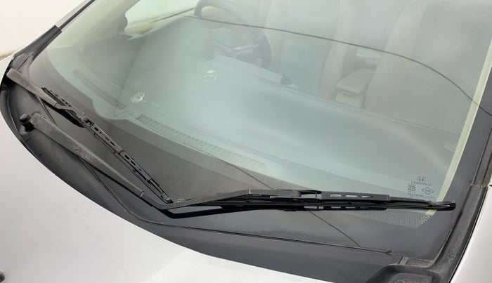 2011 Honda City 1.5L I-VTEC V MT, Petrol, Manual, 71,596 km, Front windshield - Wiper blade not fixed properly