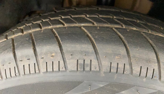 2018 Tata TIGOR XM PETROL, Petrol, Manual, 55,652 km, Left Front Tyre Tread