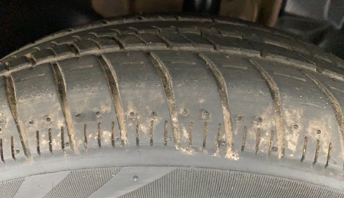2018 Tata TIGOR XM PETROL, Petrol, Manual, 55,652 km, Right Front Tyre Tread