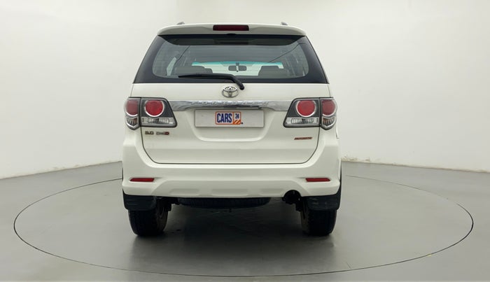 2015 Toyota Fortuner 3.0 AT 4X2, Diesel, Automatic, 1,17,453 km, Back/Rear