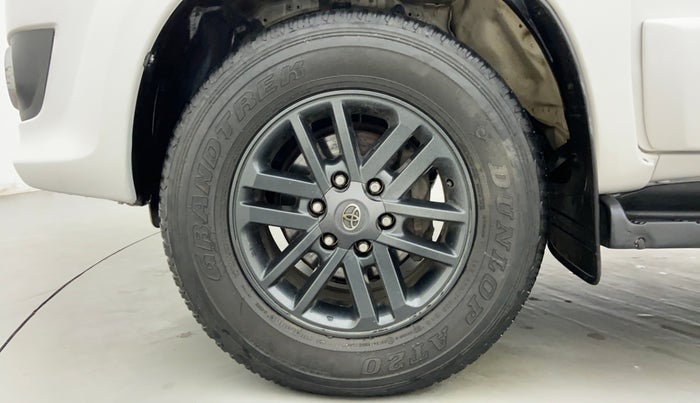 2015 Toyota Fortuner 3.0 AT 4X2, Diesel, Automatic, 1,17,453 km, Left Front Wheel