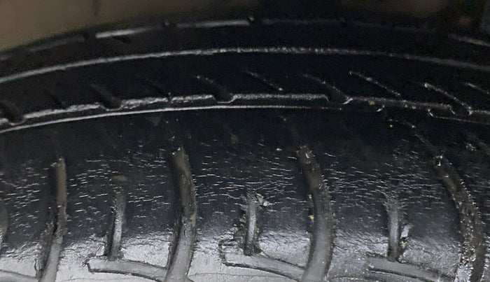 2019 Maruti New Wagon-R VXI 1.0L AGS, Petrol, Automatic, 22,308 km, Right Front Tyre Tread