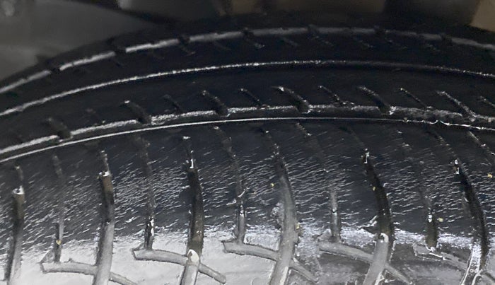2019 Maruti New Wagon-R VXI 1.0L AGS, Petrol, Automatic, 22,308 km, Left Front Tyre Tread