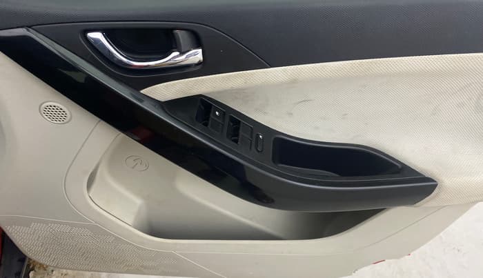 2021 Tata NEXON XZA PLUS (O) DIESEL, Diesel, Automatic, 68,539 km, Driver Side Door Panels Control