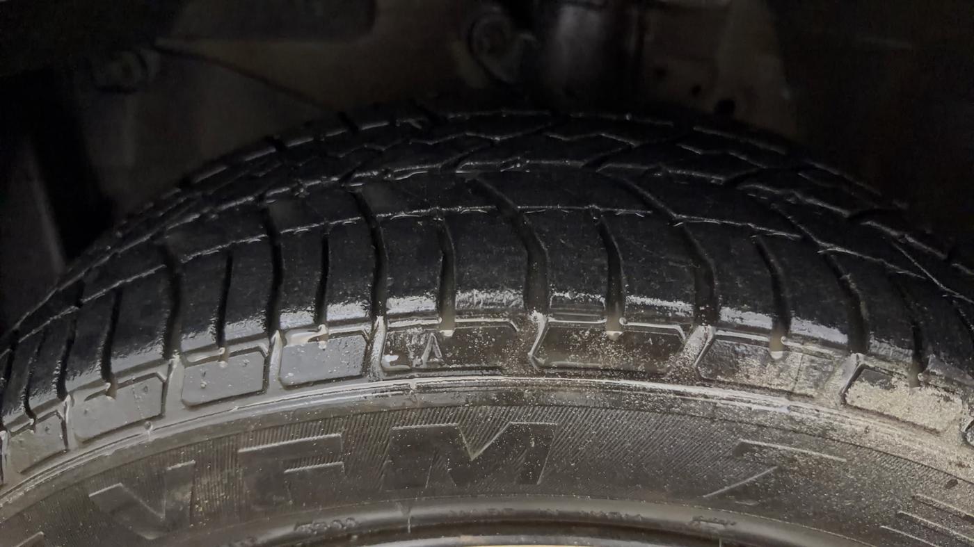 2016 Honda Amaze 1.2L I-VTEC S, Petrol, Manual, 71,658 km, Left Front Tyre Tread