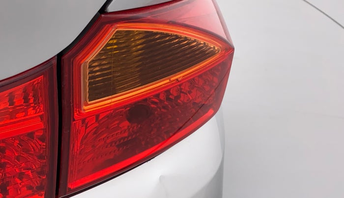 2018 Honda City 1.5L I-VTE V CVT, Petrol, Automatic, 93,732 km, Right tail light - Minor damage
