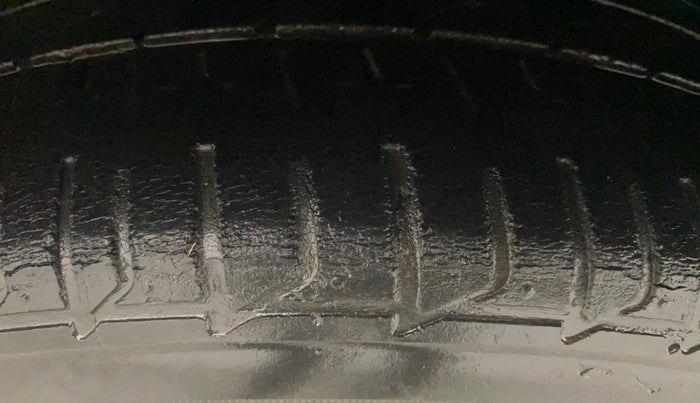 2015 Hyundai Verna FLUIDIC 1.6 VTVT S O AT, Petrol, Automatic, 74,547 km, Left Front Tyre Tread