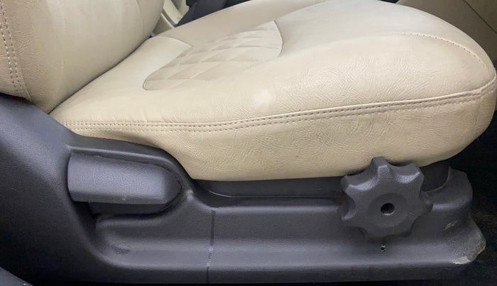 2015 Hyundai Verna FLUIDIC 1.6 VTVT S O AT, Petrol, Automatic, 74,547 km, Driver Side Adjustment Panel