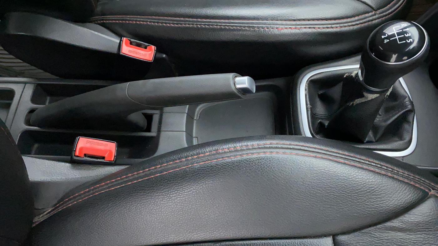 2015 Volkswagen Cross Polo HIGHLINE PETROL, Petrol, Manual, 60,836 km, Gear Lever
