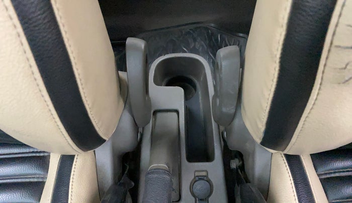 2011 Hyundai i10 SPORTZ 1.2, Petrol, Manual, 96,365 km, Driver Side Adjustment Panel