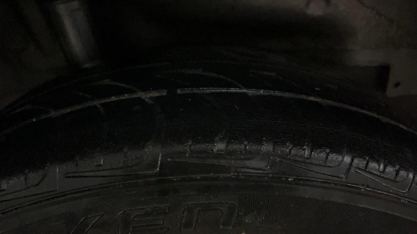 2015 Honda Jazz 1.2L I-VTEC V AT, Petrol, Automatic, 59,611 km, Right Rear Tyre Tread