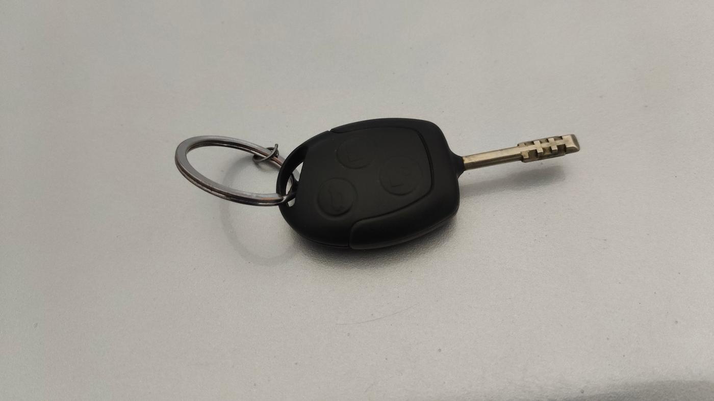 2013 Ford Figo TITANIUM 1.2 PETROL, Petrol, Manual, 26,620 km, Key Close Up