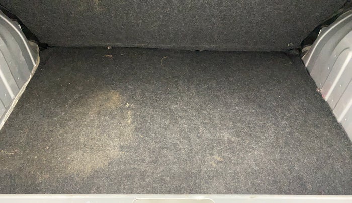 2022 Renault Kwid CLIMBER MT 1.0, Petrol, Manual, 21,549 km, Boot Inside