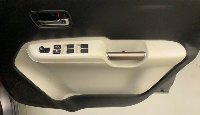 2017 Maruti IGNIS DELTA 1.2, CNG, Manual, 56,219 km, Driver Side Door Panels Control