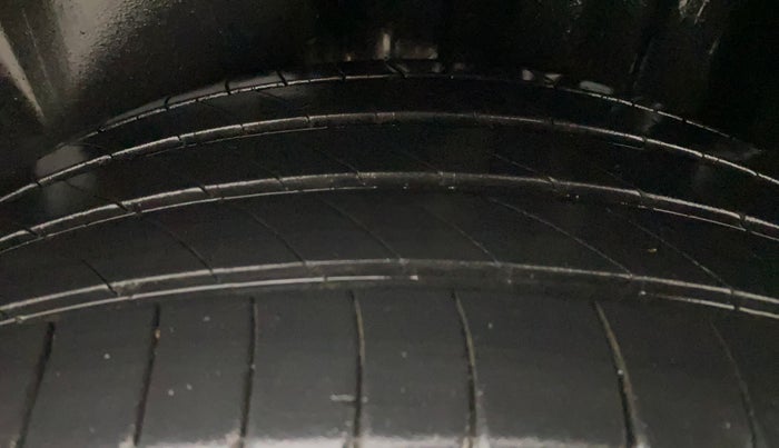 2018 Volkswagen Vento 1.2 TSI HIGHLINE PLUS AT, Petrol, Automatic, 60,751 km, Left Rear Tyre Tread