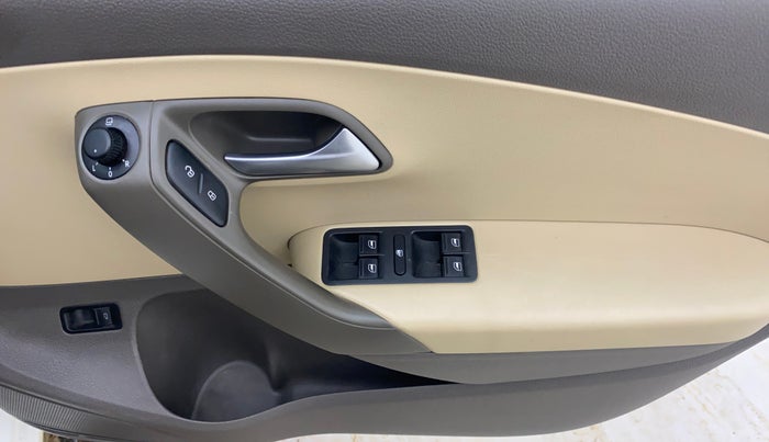 2018 Volkswagen Vento 1.2 TSI HIGHLINE PLUS AT, Petrol, Automatic, 60,751 km, Driver Side Door Panels Control