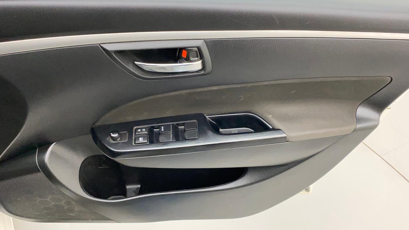 2013 Maruti Swift VXI, Petrol, Manual, 60,801 km, Driver Side Door Panels Control