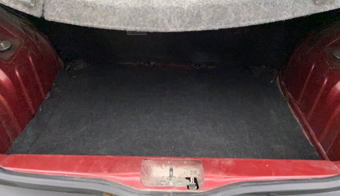 2018 Renault Kwid 1.0 RXT, Petrol, Manual, 31,995 km, Boot Inside