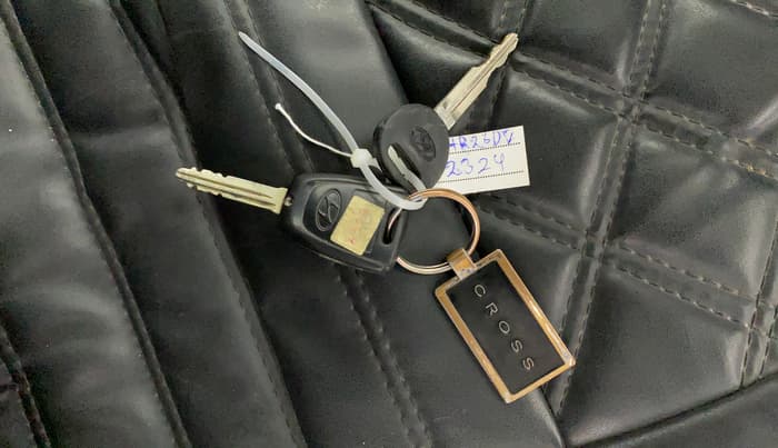 2018 Hyundai Grand i10 SPORTZ AT 1.2 KAPPA VTVT, Petrol, Automatic, 60,312 km, Key Close Up