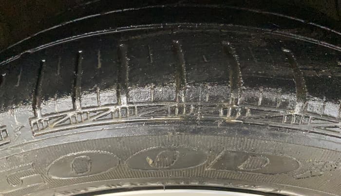 2018 Hyundai Grand i10 SPORTZ AT 1.2 KAPPA VTVT, Petrol, Automatic, 60,312 km, Right Front Tyre Tread