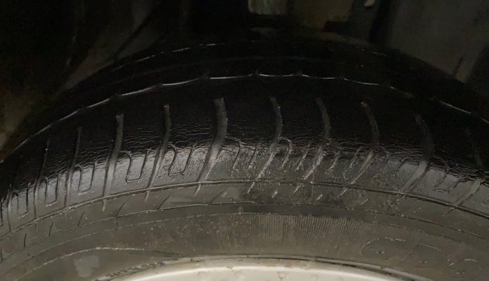 2018 Datsun Go REMIX EDITION, Petrol, Manual, 1,00,023 km, Right Front Tyre Tread