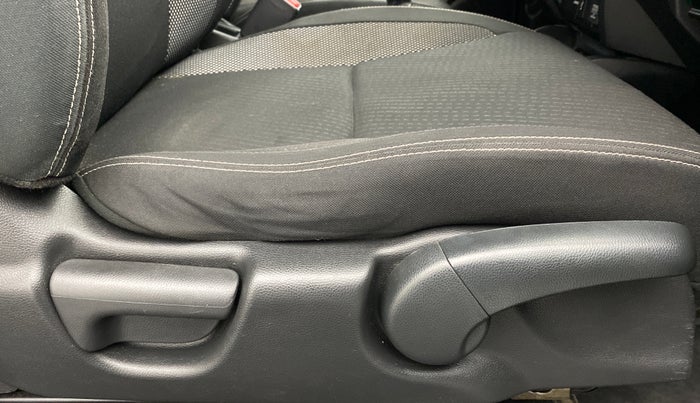 2017 Honda WR-V 1.2 i-VTEC VX MT, Petrol, Manual, 36,733 km, Driver Side Adjustment Panel
