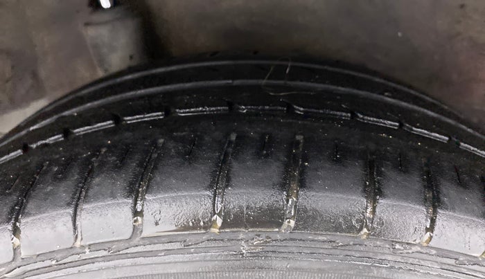 2013 Honda Amaze 1.5L I-DTEC S, Diesel, Manual, 87,589 km, Right Rear Tyre Tread