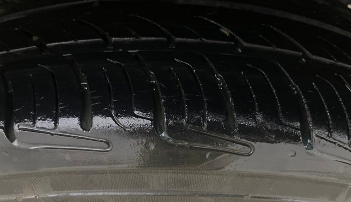 2016 Maruti Wagon R 1.0 VXI AMT, Petrol, Automatic, 61,856 km, Left Rear Tyre Tread