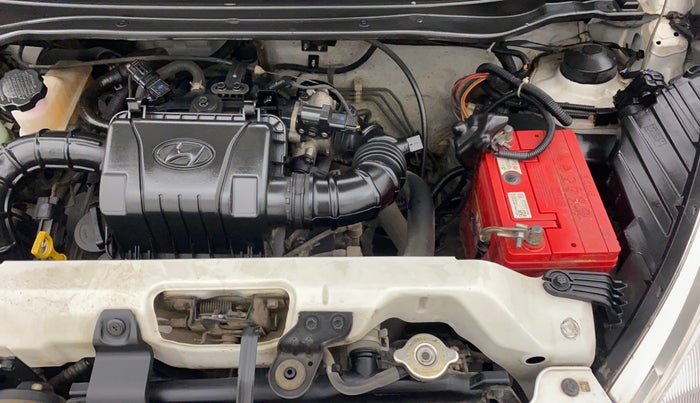 2017 Hyundai Eon MAGNA +, Petrol, Manual, 50,408 km, Engine View - Left