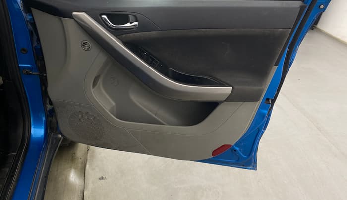 2019 Tata NEXON XZ PLUS PETROL, Petrol, Manual, 50,210 km, Driver Side Door Panels Control