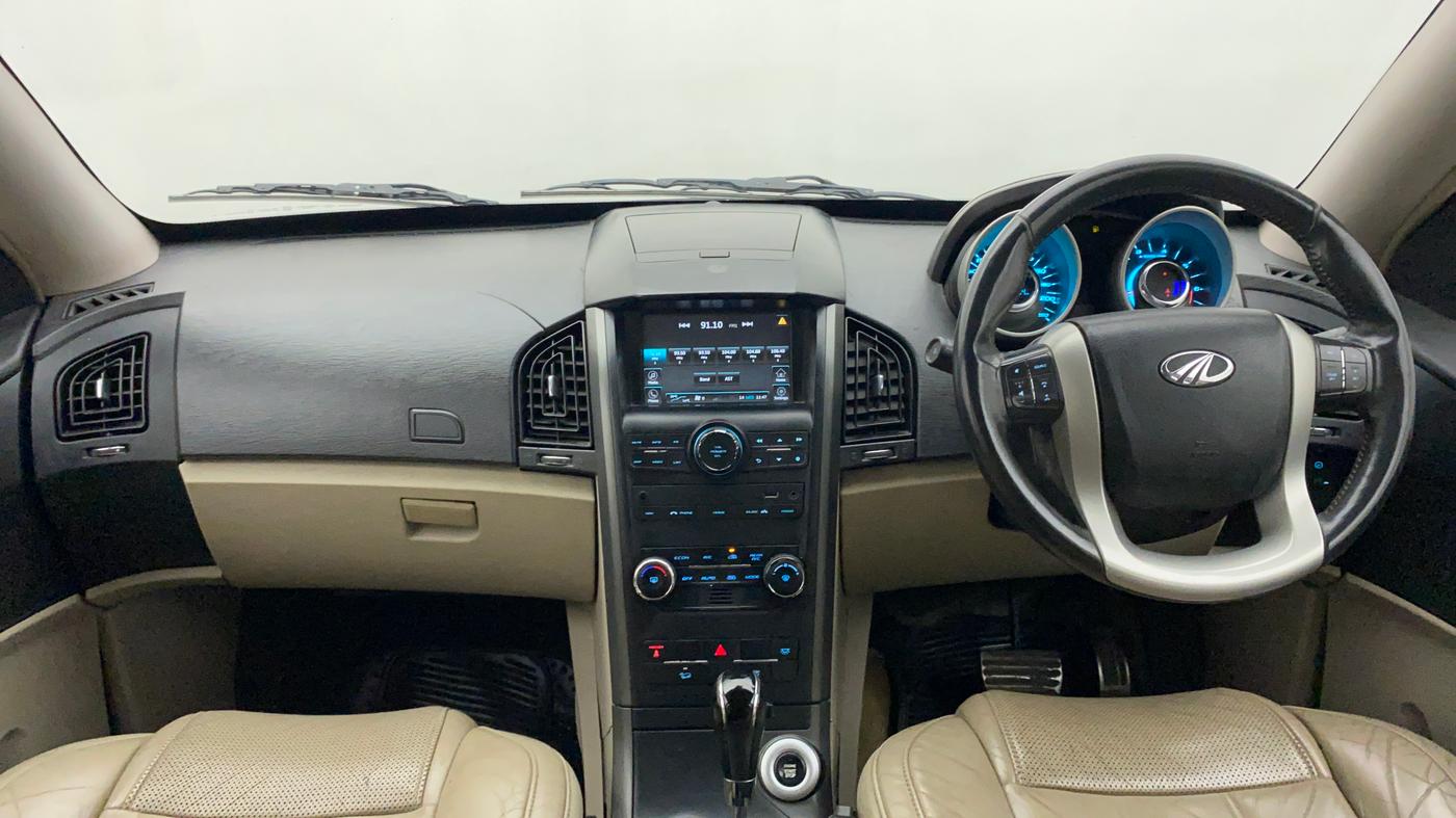 2016 Mahindra XUV500 W10 AT, Diesel, Automatic, 73,995 km, Dashboard