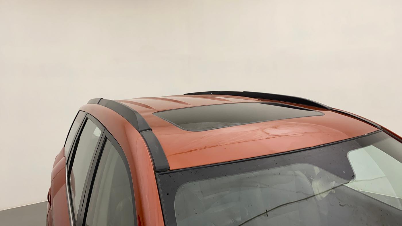 2016 Mahindra XUV500 W10 AT, Diesel, Automatic, 73,995 km, Roof