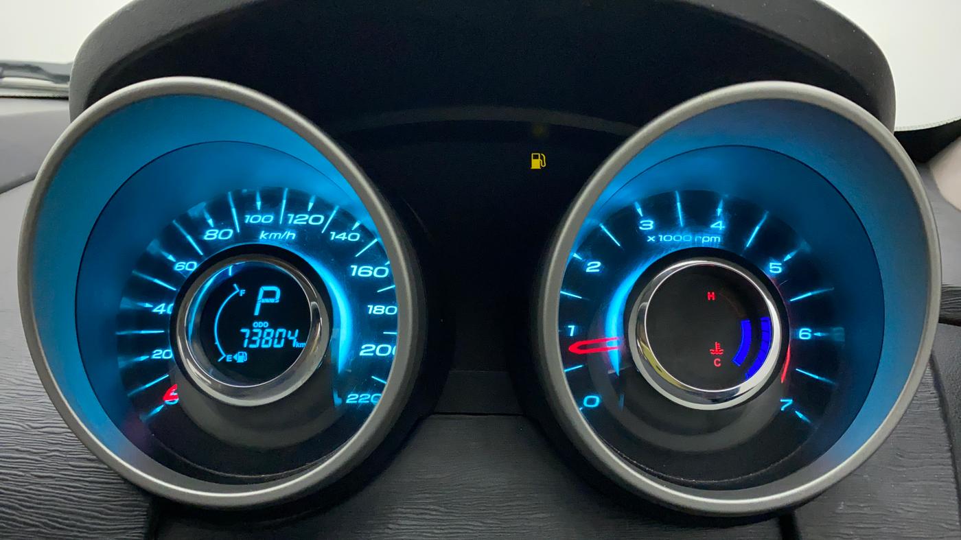 2016 Mahindra XUV500 W10 AT, Diesel, Automatic, 73,995 km, Odometer Image