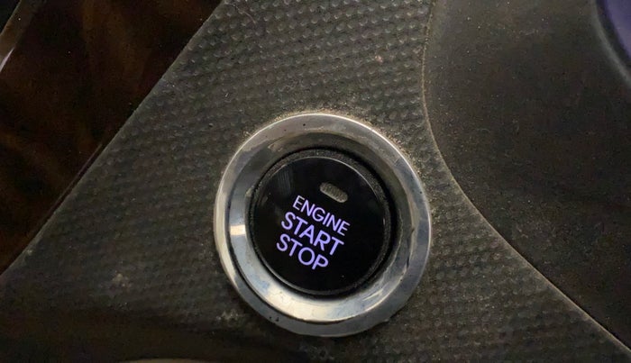 2015 Hyundai Verna FLUIDIC 4S 1.6 VTVT S(O), Petrol, Manual, 59,569 km, Keyless Start/ Stop Button