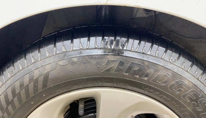 2017 Hyundai Xcent SX 1.2, CNG, Manual, 78,345 km, Right Rear Tyre Tread