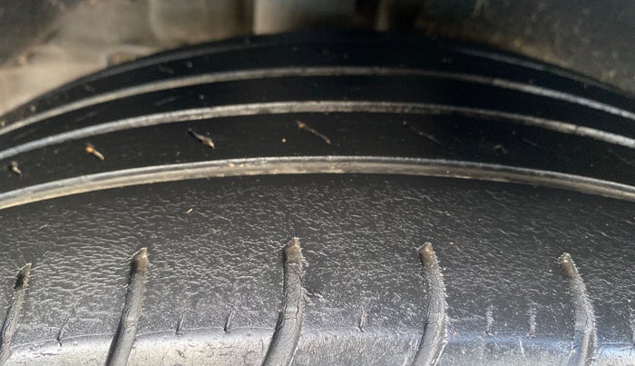 2023 KIA CARENS LUXURY PLUS IMT 1.5 DIESEL IMT, Diesel, Manual, 53,577 km, Right Rear Tyre Tread