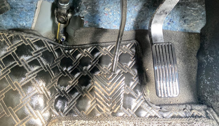 2023 KIA CARENS LUXURY PLUS IMT 1.5 DIESEL IMT, Diesel, Manual, 53,577 km, Pedals